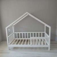 Детско легло тип къщичка, снимка 1 - Мебели за детската стая - 37852152