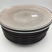 Керамични чинии различни цветове Размери 21 см, снимка 1 - Чинии - 43986668