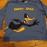 Daffy Duck Waikiki маркова детска блуза отлична 104-110см  4-5год., снимка 2 - Детски Блузи и туники - 43676784