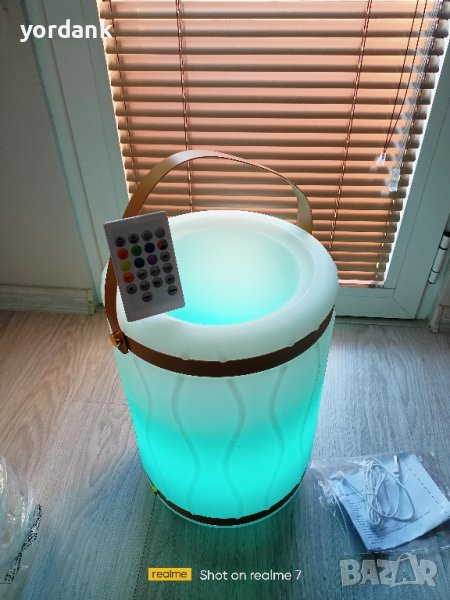 Охладител за вино с вградена колонка и RGB подсветка, снимка 1