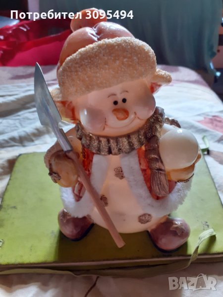 СНЕЖЕН ЧОВЕК ФИГУРКА. НЕМСКА. 15см., снимка 1