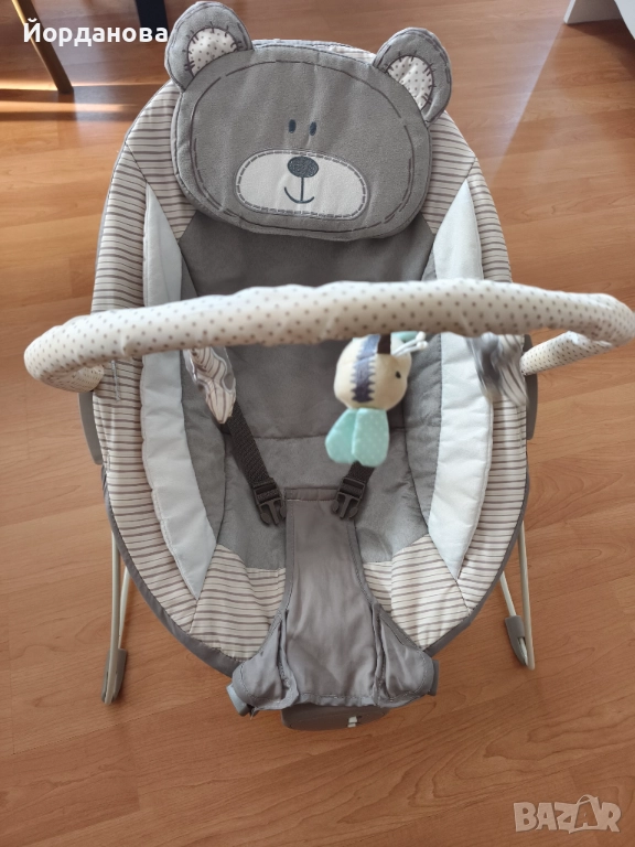 Бебешки музикален и вибриращ шезлонг, снимка 1