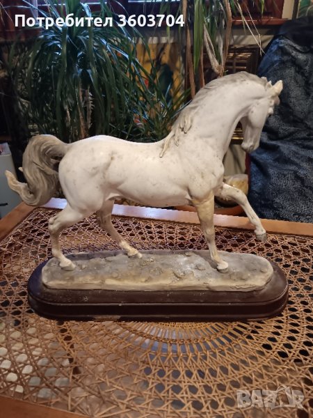 статуетка на италиански кон, снимка 1