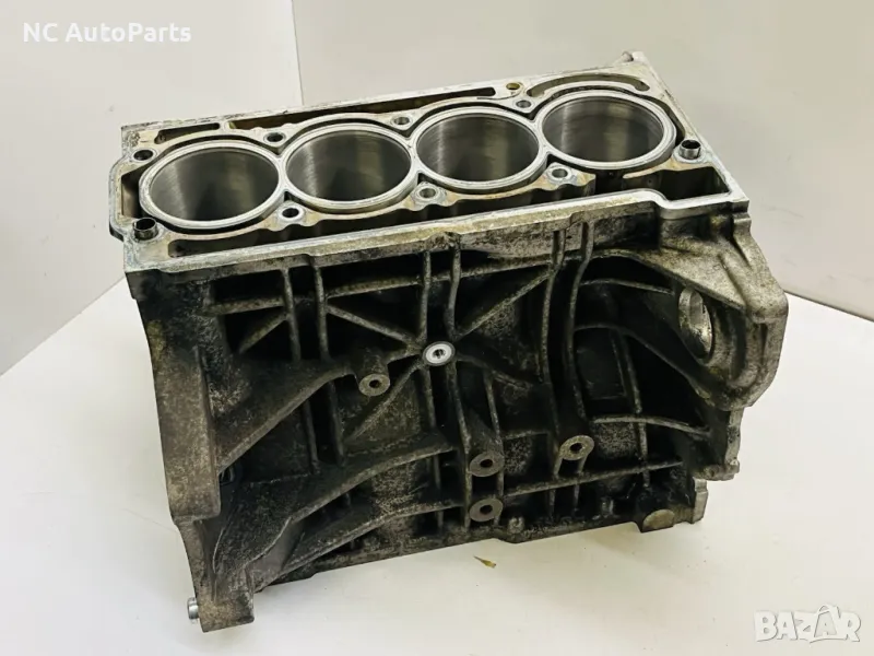 Цилиндров блок за Audi Ауди А3 VW Golf MK5 8P1 1.6 FSI 115 коня BLF 03C103019GH 2008, снимка 1
