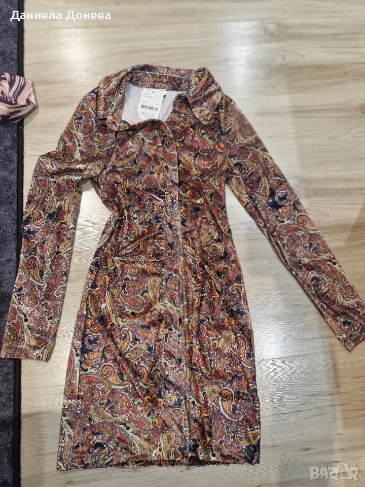 Дамска рокля кадифе, снимка 1