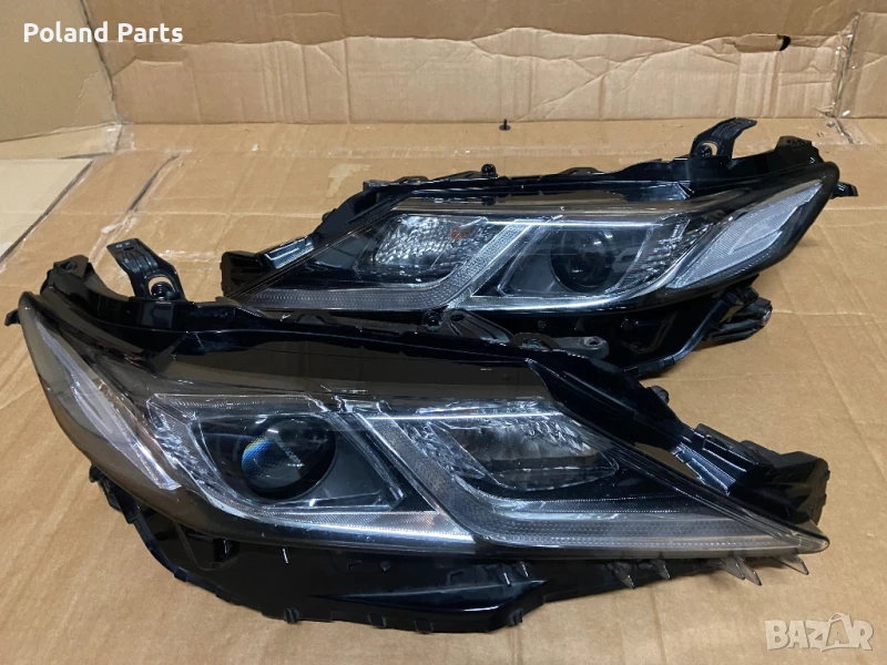 Фар за Тойота Камри Toyota Camry VIII, снимка 1