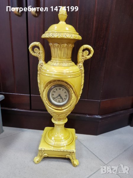 Старинен порцеланов настолен часовник Mercedes, снимка 1