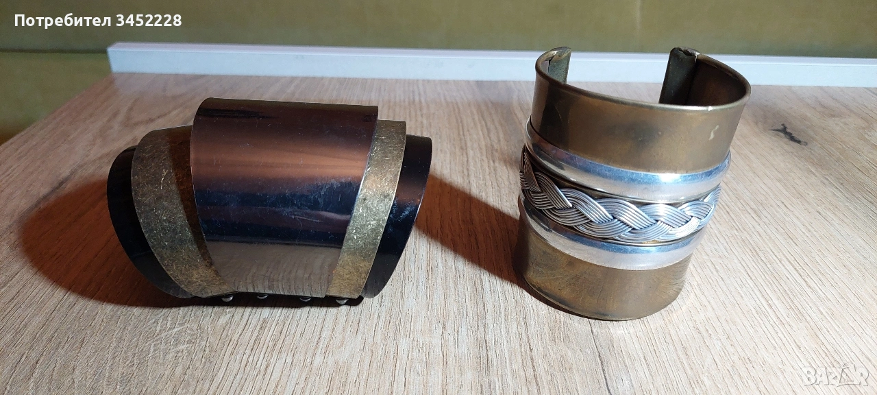 гривни метални за ценители два броя , снимка 1