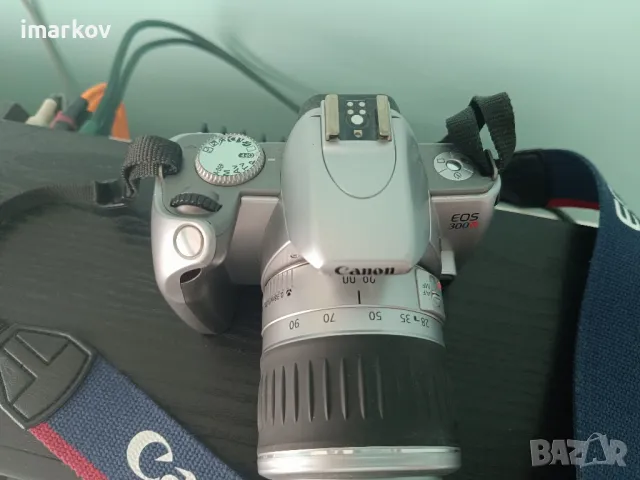 Фотоапарат Canon EOS 300V, снимка 3 - Фотоапарати - 47480112