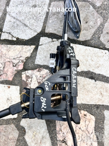 112102401. Жила скорости механизъм за Тойота Авенсис T27 седан. 112102398, снимка 2 - Части - 53061533