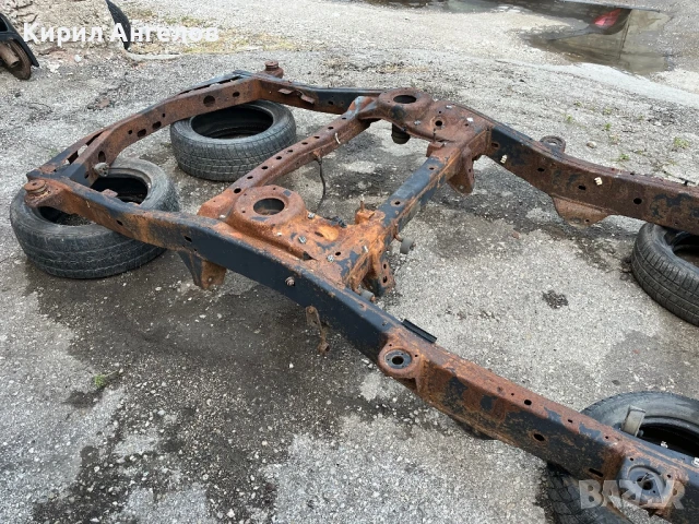 Шаси за Toyota Land Cruiser 100, снимка 4 - Части - 50688746