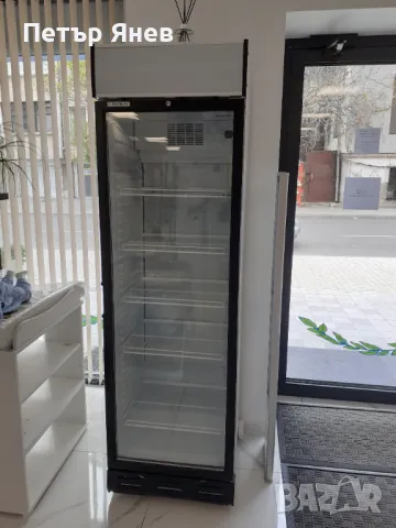 Хладилна витрина 