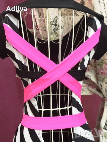 Нова къса Рокля черна с ефектен гръб розови ленти къс ръкав с еластан , снимка 4 - Рокли - 28795817