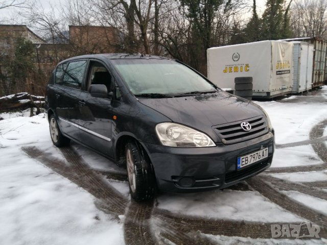 Toyota Avensis verso D4D Тойота Авенсис Версо Д4Д Дата на производство - май 2004г. Тип двигател - Д, снимка 2 - Автомобили и джипове - 35380915
