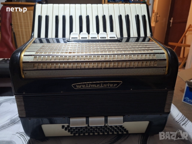 Акордеон Велтмайстер 60 баса