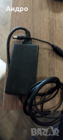 Адаптер Зарядно за лаптоп Dell 