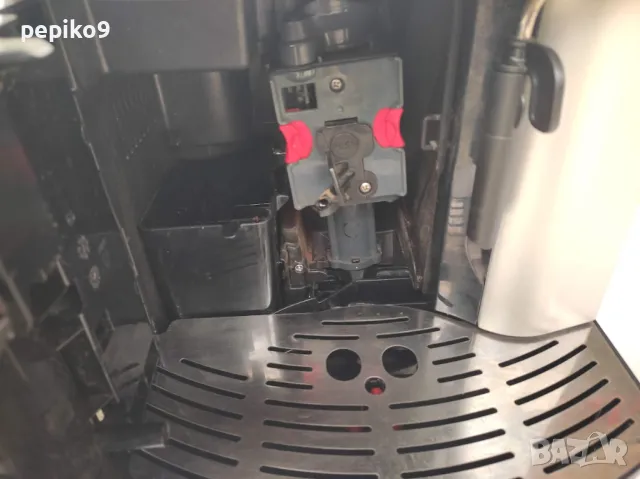 Продавам кафемашини внос от Германия  кафе машина робот пълен автомат Delonghi CAFFE VENEZIA, снимка 9 - Кафемашини - 49311321
