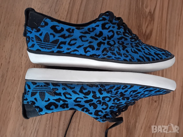 Adidas оригинални дамски UK 38 2/3, снимка 3 - Кецове - 52964158
