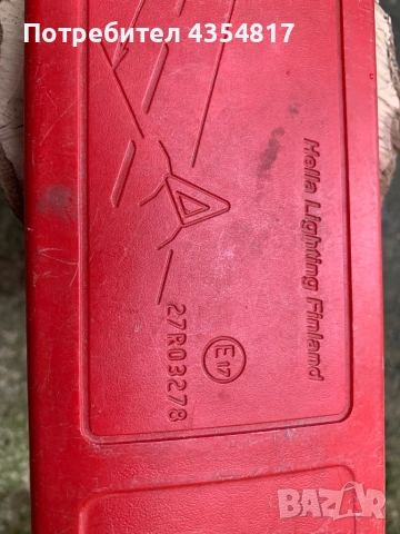 Оригинален Volvo Авариен Триъгълник, снимка 3 - Части - 52818368