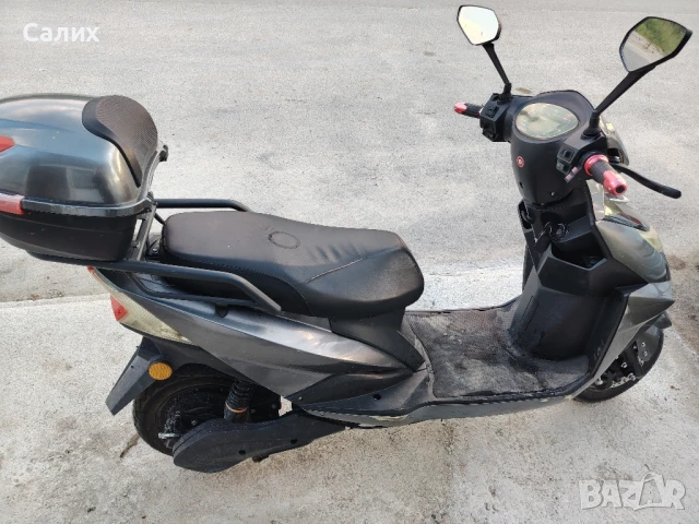 Електрически скутер , снимка 2 - Мотоциклети и мототехника - 50823721
