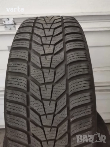 4бр Зимни гуми HANKOOK  - I CEPT EVO 3, 225/60/17, снимка 2 - Гуми и джанти - 52955554