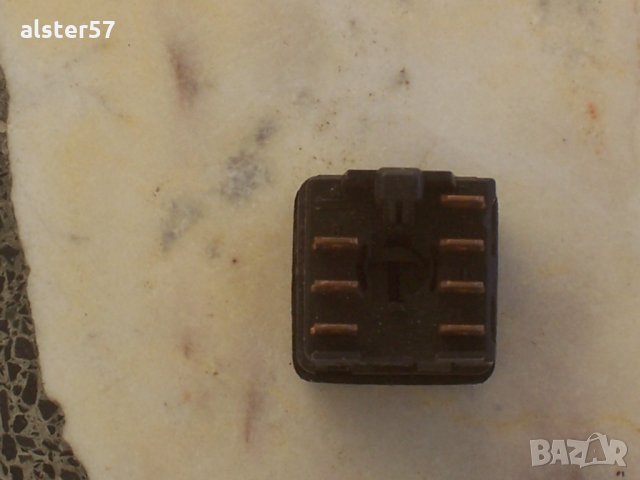 Ключ за аварийни светлини от Ланчия Тема, снимка 4 - Части - 26859994