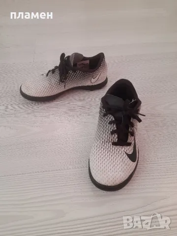 Оригинални спортни обувки NIKE 