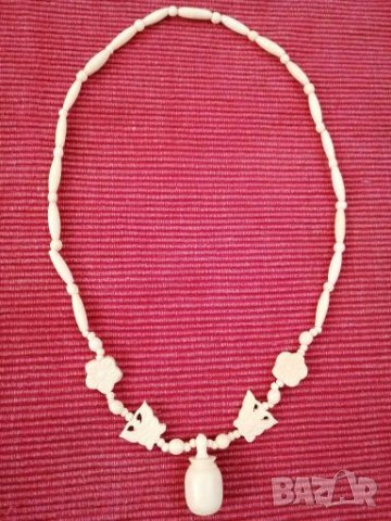 Старо колие от кост. 