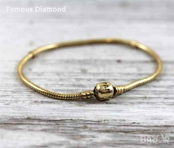 Pandora голд цвят