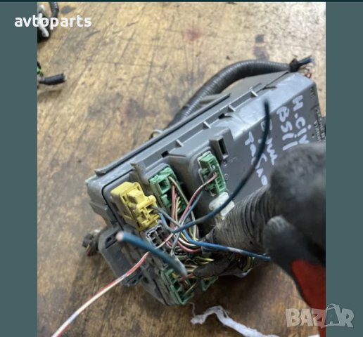 Honda civic 2004година 1.4i Bsi/Bsm Модул, снимка 3 - Части - 40603924