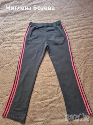 Оригинален дамски екип adidas, снимка 3 - Спортни екипи - 52391640