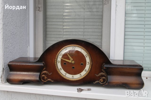 Немски настолен часовник