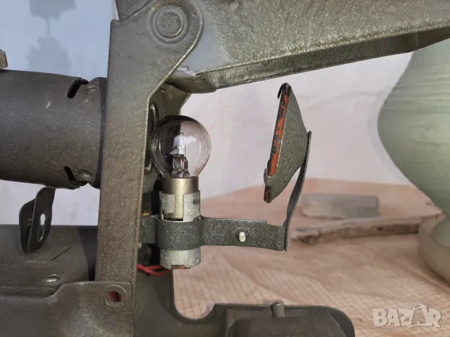 2 броя стари български прожекционни апарати Учтехпром, снимка 9 - Антикварни и старинни предмети - 49900508