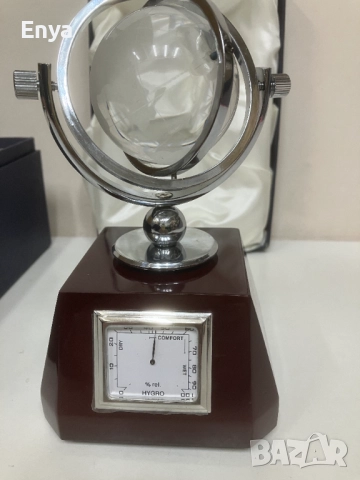 Настолен часовник с глобус , снимка 3 - Антикварни и старинни предмети - 52653497