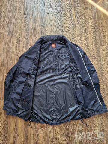 Страхотно мъжко яке HUGO BOSS , ветровка ,   размер XL , снимка 9 - Якета - 44852889