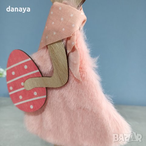 3660 Великденска декорация от дърво Заек с пухени дрехи, 30 см, снимка 4 - Декорация за дома - 40224522