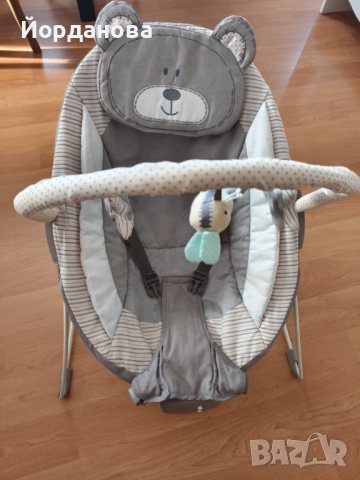 Бебешки музикален и вибриращ шезлонг