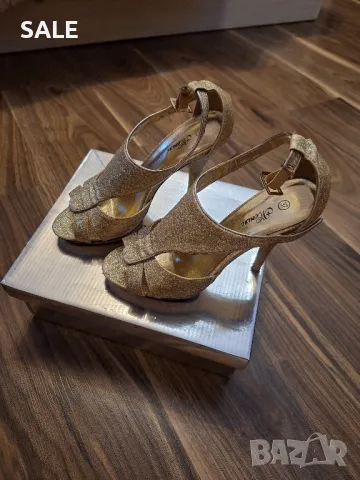 Златисти Сандали на Ток, снимка 6 - Сандали - 47833050