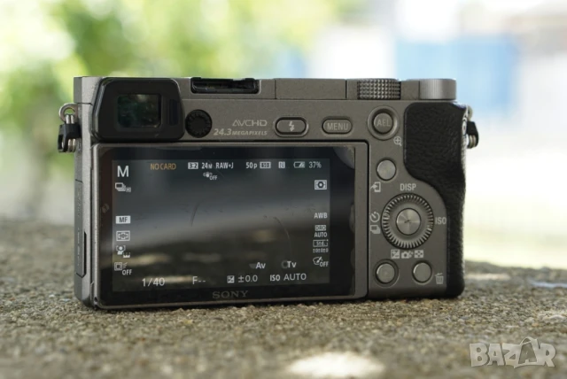 Sony A6000 (Silver Black Edition), снимка 7 - Фотоапарати - 50509561