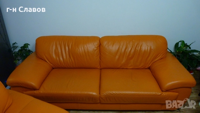 Италианска КОЖЕНА и ДЪРВО Гарнитура за Хол и Всекидневна с Масивен Диван и Два Фотьойла. Като Нова! , снимка 4 - Дивани и мека мебел - 52235421