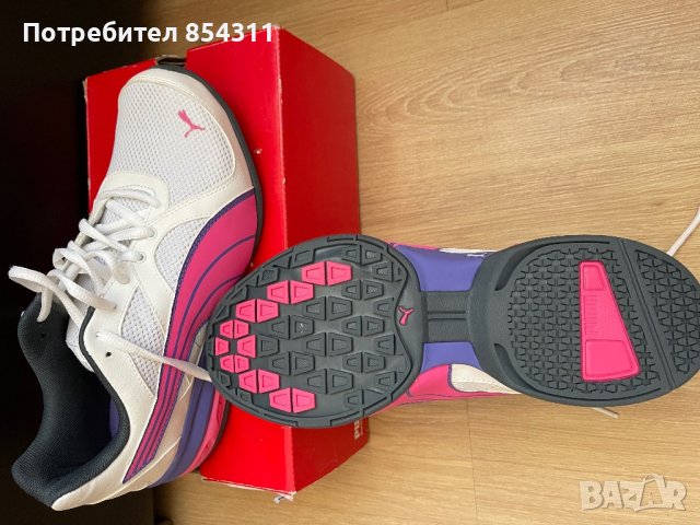 Дамски маратонки-Puma, снимка 2 - Маратонки - 43803360