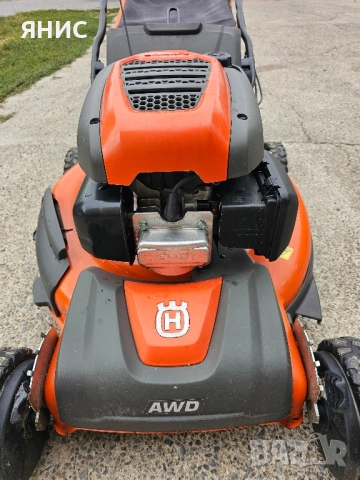 САМОХОДНА КОСАЧКА HUSQVARNA 4X4 HONDA. КАТО НОВА , снимка 17 - Градинска техника - 51840435