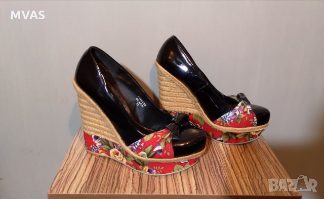 Нови обувки на платформа 37 номер лак черни червени, снимка 5 - Дамски елегантни обувки - 29021318