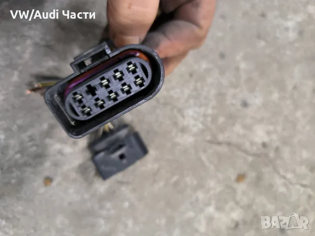 Букси фарове за Голф 5 Ауди А3 VW Golf 5 Audi A3 8P Seat Touran 1J0973735, снимка 2 - Части - 48598649