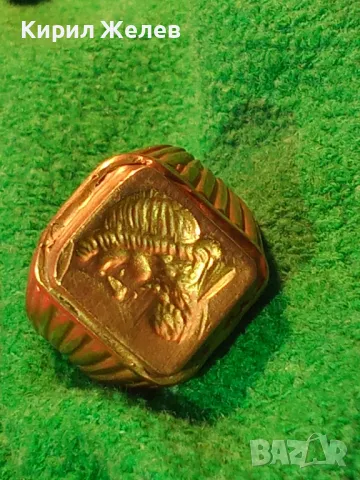 ПОЗЛАТЕН БРОНЗОВ ПРЪСТЕН РЕПЛИКА КОПИЕна АНТИЧЕН с РЕЛЕФНО ИЗОБРАЖЕНИЕ Тип ГЕМА на РИМСКИ ВОИН 44127, снимка 18 - Антикварни и старинни предмети - 47282551