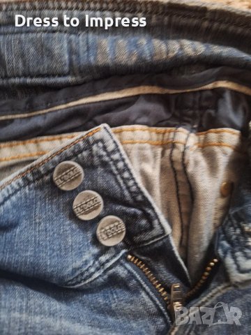 Накъсани Дънки с ниска талия М, снимка 2 - Дънки - 49906822