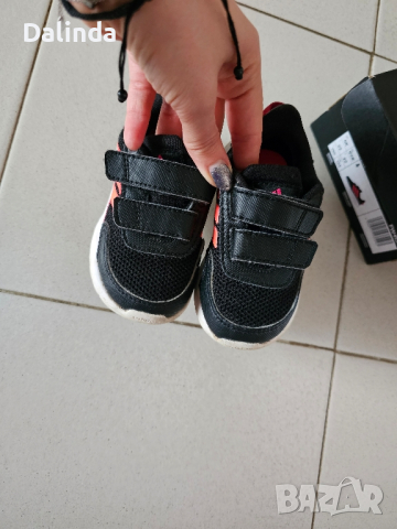 Детски пролетни маратонки Adidas 22 номер , снимка 7 - Детски маратонки - 44877046
