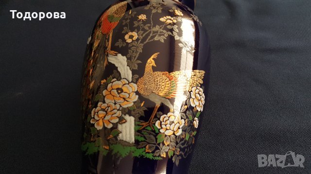 Порцеланова ръчнорисувана ваза, снимка 2 - Други ценни предмети - 32977872