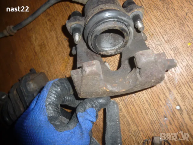 Предни спирачни апарати Фолскваген Поло 1,4 тди -2002-2009 год, снимка 3 - Части - 49910082