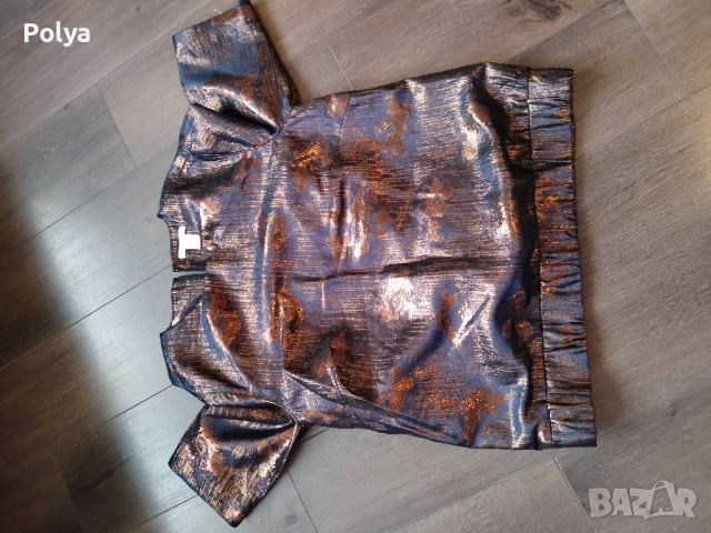 Рокли, поли, топове. Размер М, снимка 4 - Рокли - 52639378